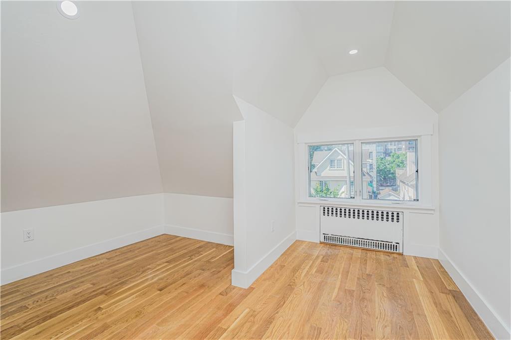 1753 East 21st Street, Brooklyn, New York, 11229 image 25