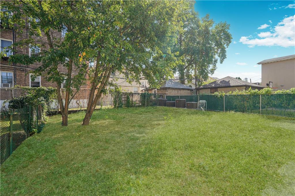 1753 East 21st Street, Brooklyn, New York, 11229 image 31