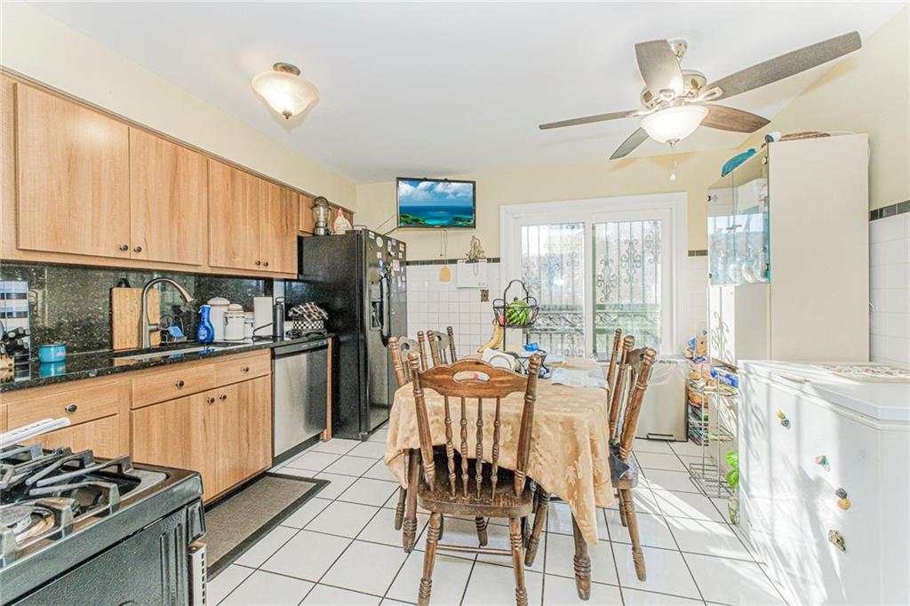 60 Northfield Court, Staten  Island, New York, 10303 image 17