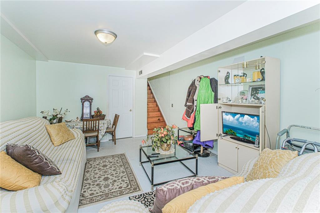 60 Northfield Court, Staten  Island, New York, 10303 image 24