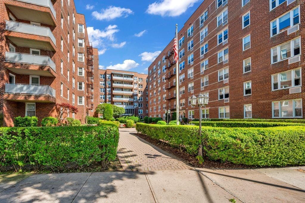 9201 Shore Road A505, Brooklyn, New York, 11209 image 31