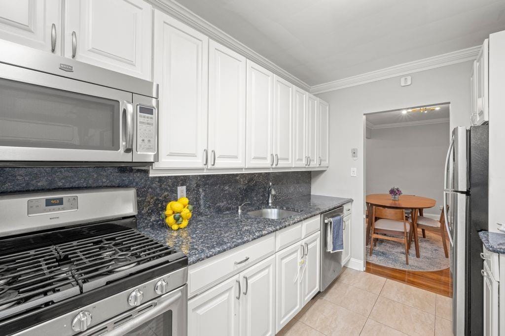 9201 Shore Road A505 Image 5