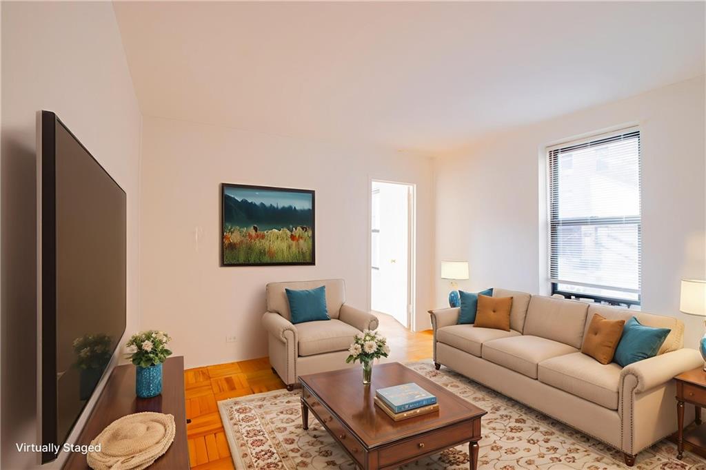 35 Oliver Street 1D Image 4