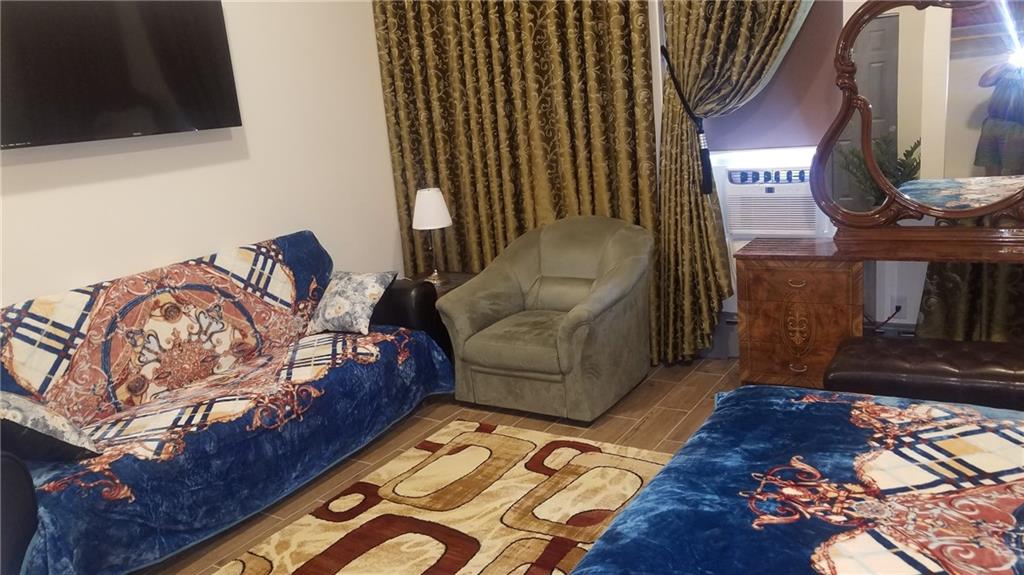 92 Brighton 11th Street Image 2