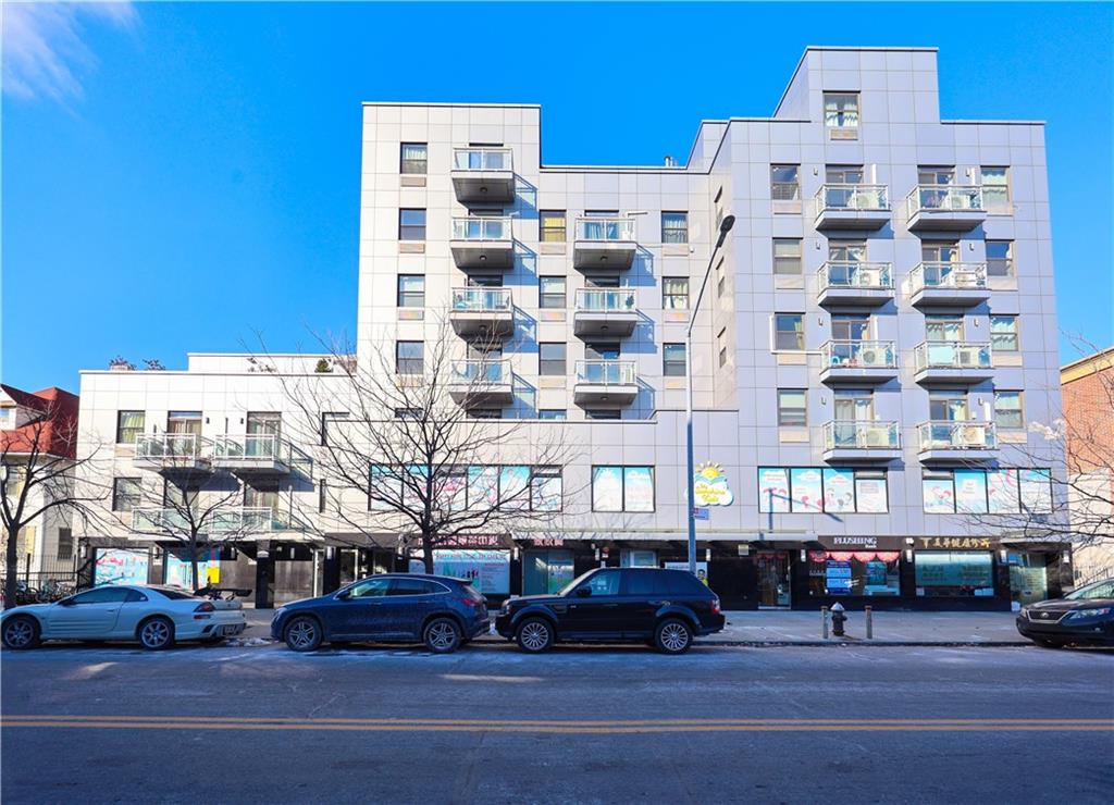 8616 21st Avenue 4E Image 1
