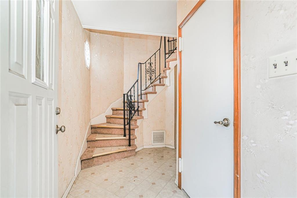 953 Forest Hill Road Image 5