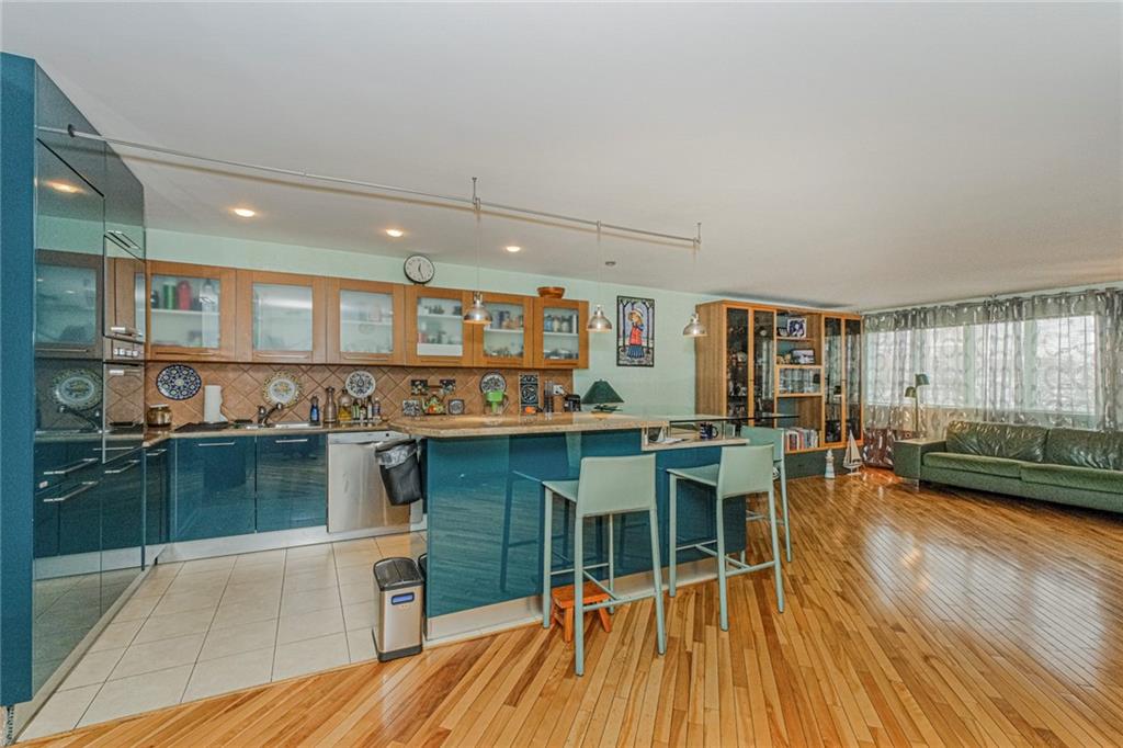 2456 West 2nd Street Image 4