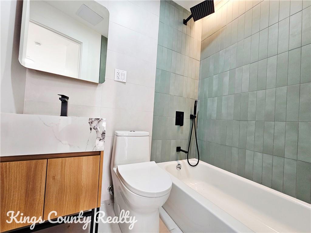 933 Brooklyn Avenue Image 5