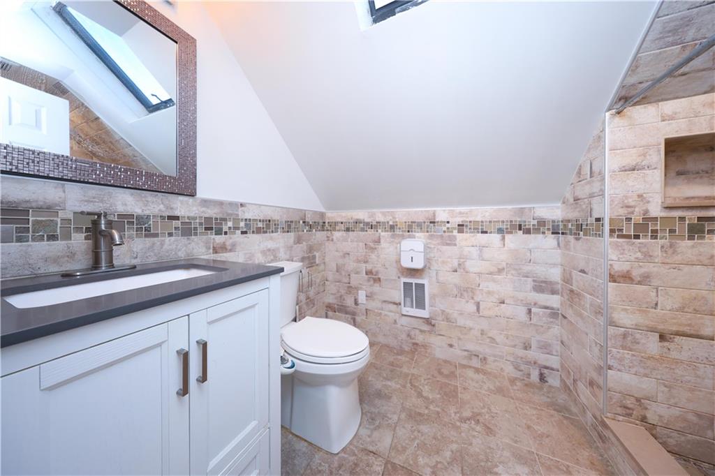 138 Ormonde Boulevard, Valley Stream, New York, 11580 image 22