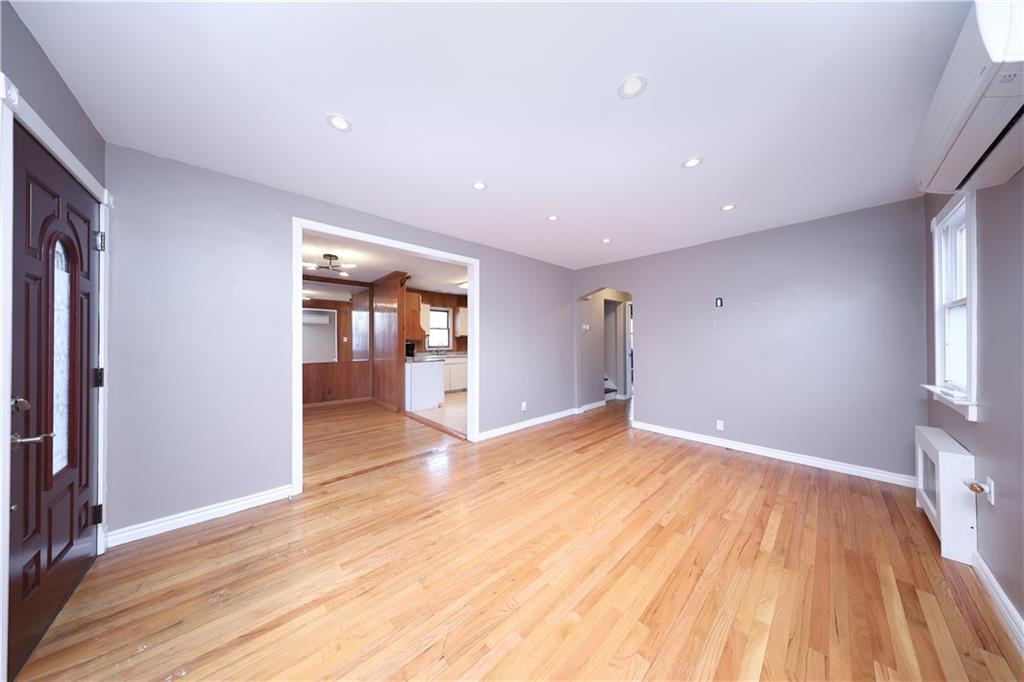 138 Ormonde Boulevard, Valley Stream, New York, 11580 image 6