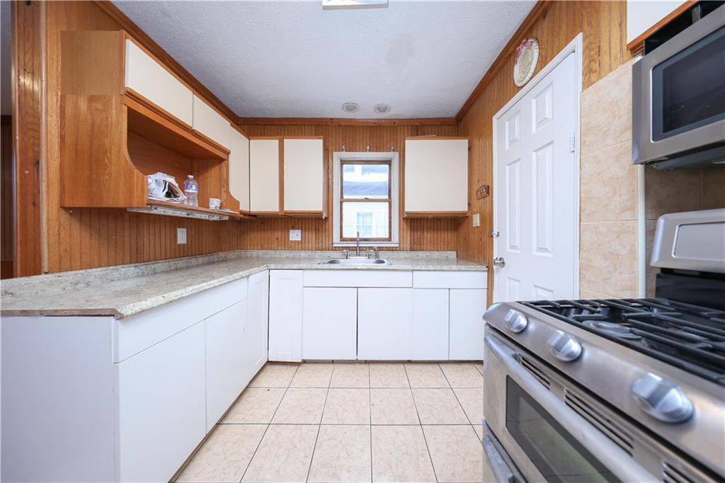 138 Ormonde Boulevard, Valley Stream, New York, 11580 image 9