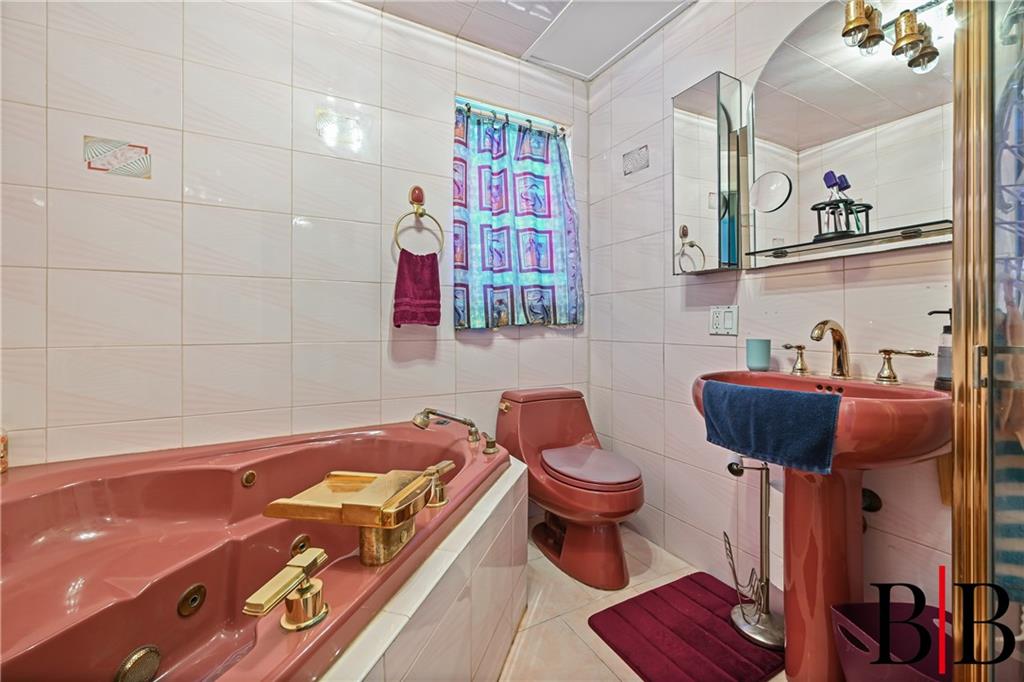 180 Beach 118th Street, Rockaway Park, New York, 11694 image 18