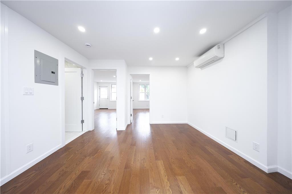 189 Saint Marys Avenue, Staten  Island, New York, 10305 image 17