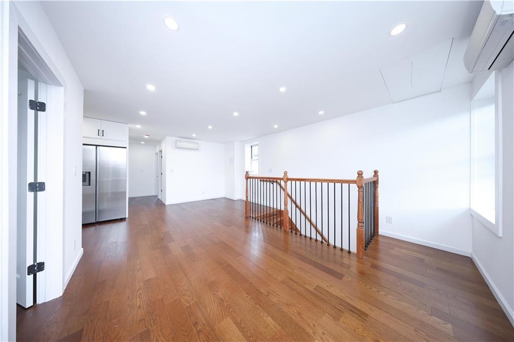 189 Saint Marys Avenue, Staten  Island, New York, 10305 image 20