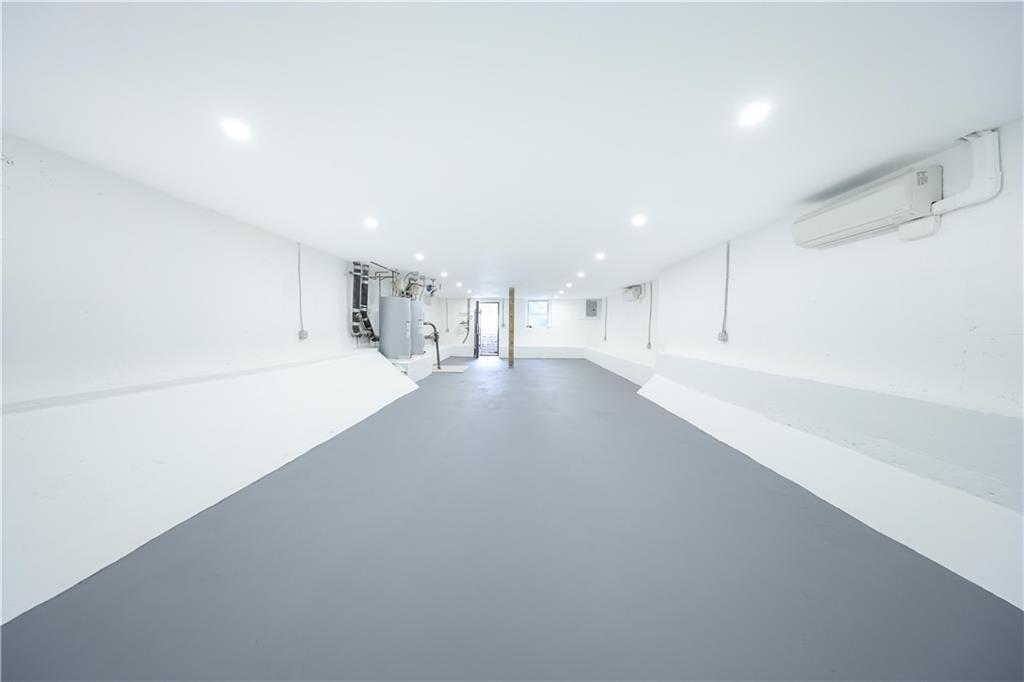 189 Saint Marys Avenue, Staten  Island, New York, 10305 image 31