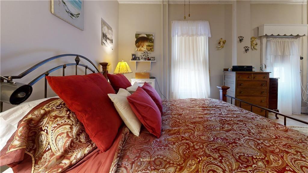 1026 East 2nd Street Image 5