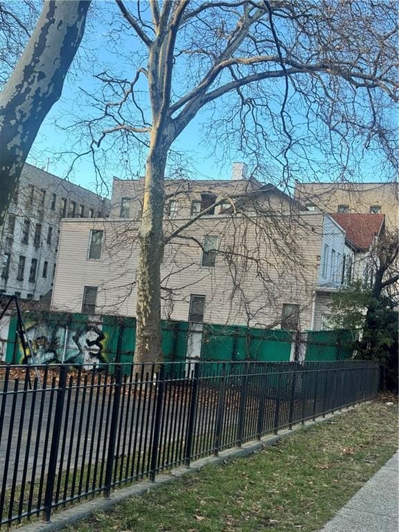 756 Linwood Street Image 3