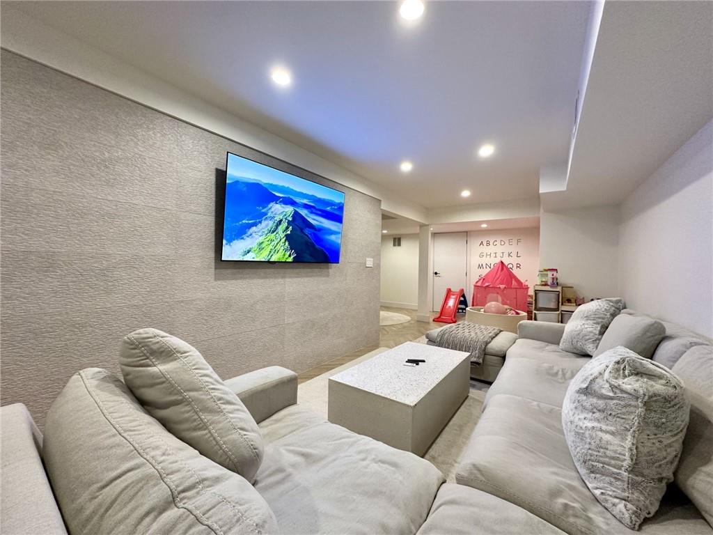 33 Gower Street, Staten  Island, New York, 10314 image 9