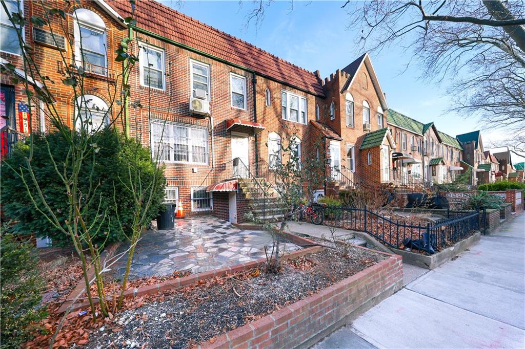 1953 East 28th Street Image 2