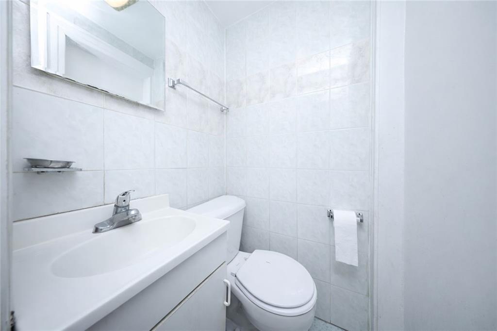 1953 East 28th Street, Brooklyn, New York, 11229 image 23