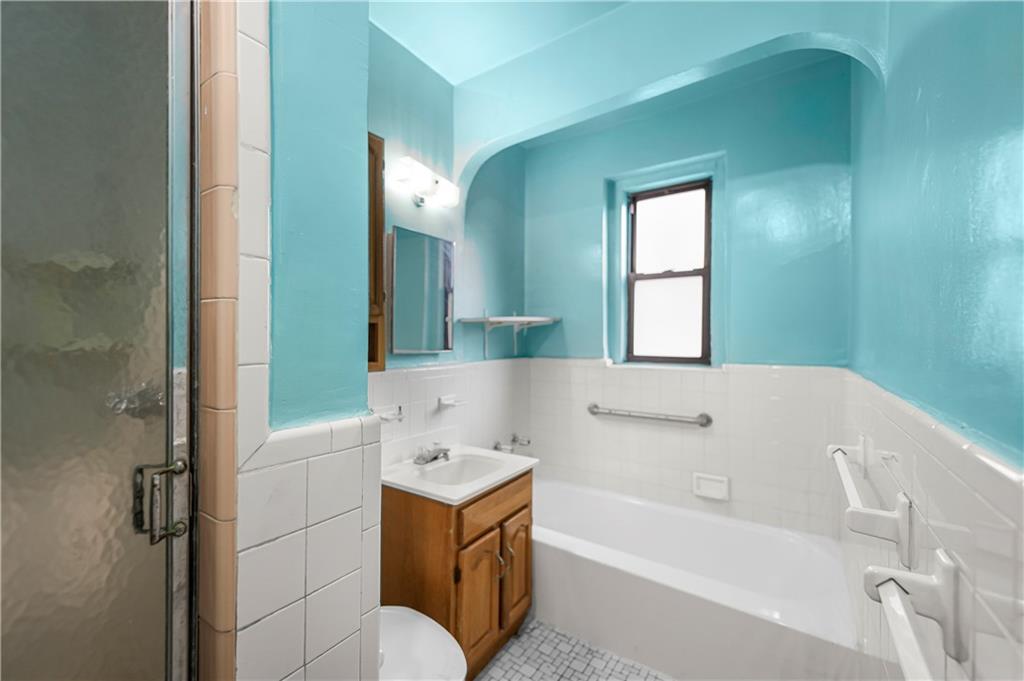 1171 Ocean Parkway 2J, Brooklyn, New York, 11230 image 7