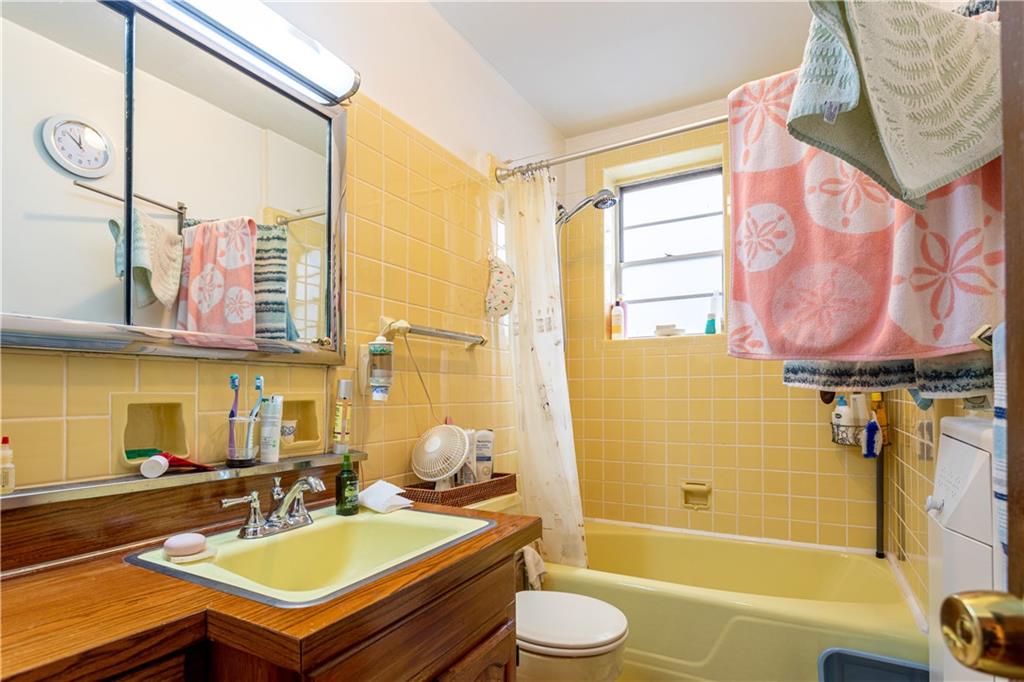 1966 64th Street, Brooklyn, New York, 11204 image 26