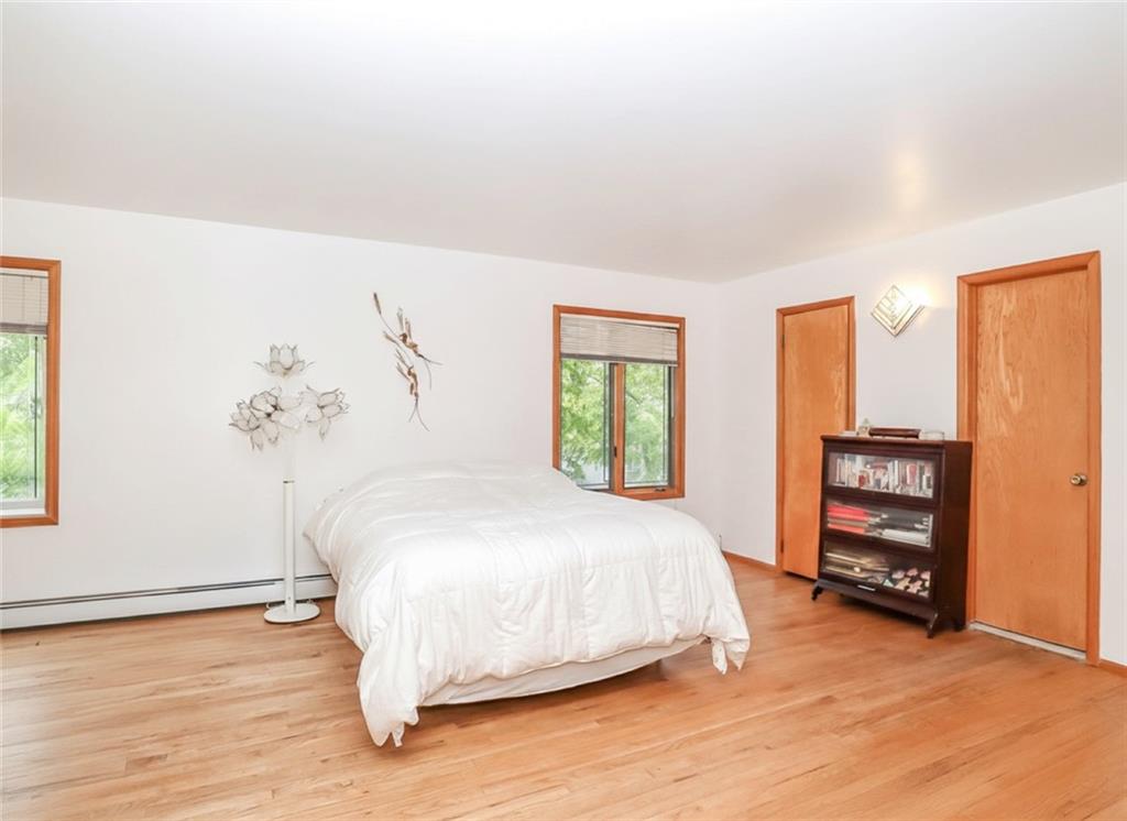 282 Boscombe Avenue, Staten  Island, New York, 10309 image 17