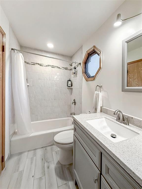 282 Boscombe Avenue, Staten  Island, New York, 10309 image 22