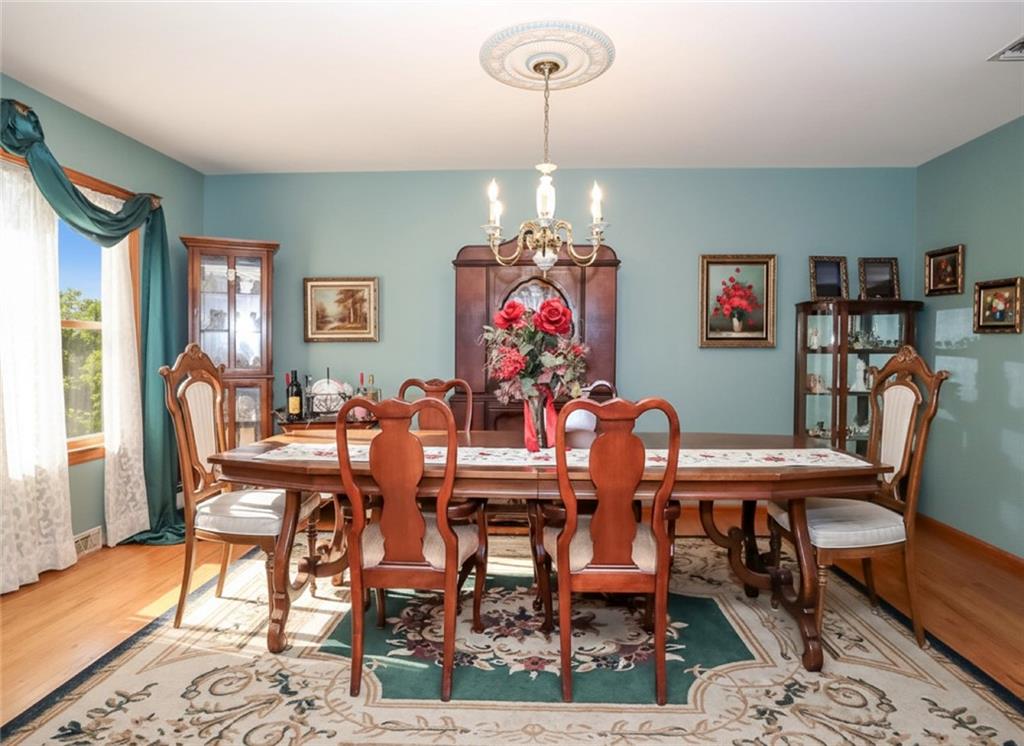 282 Boscombe Avenue, Staten  Island, New York, 10309 image 7