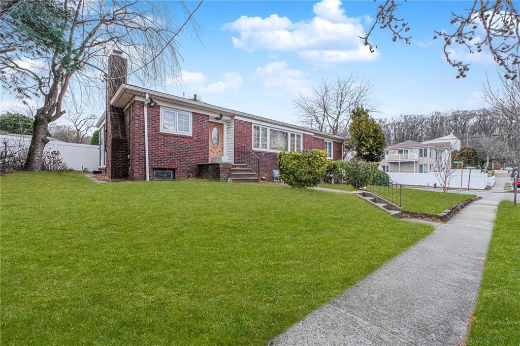 36 Albert Street, Staten  Island, New York, 10301 image 7