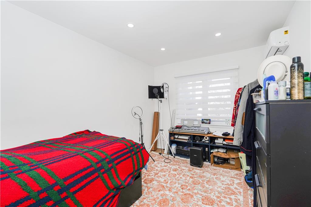 716 Desmond Court, Brooklyn, New York, 11235 image 14