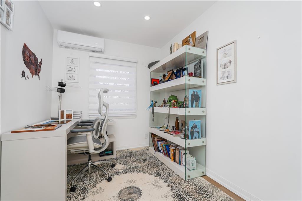 716 Desmond Court, Brooklyn, New York, 11235 image 16