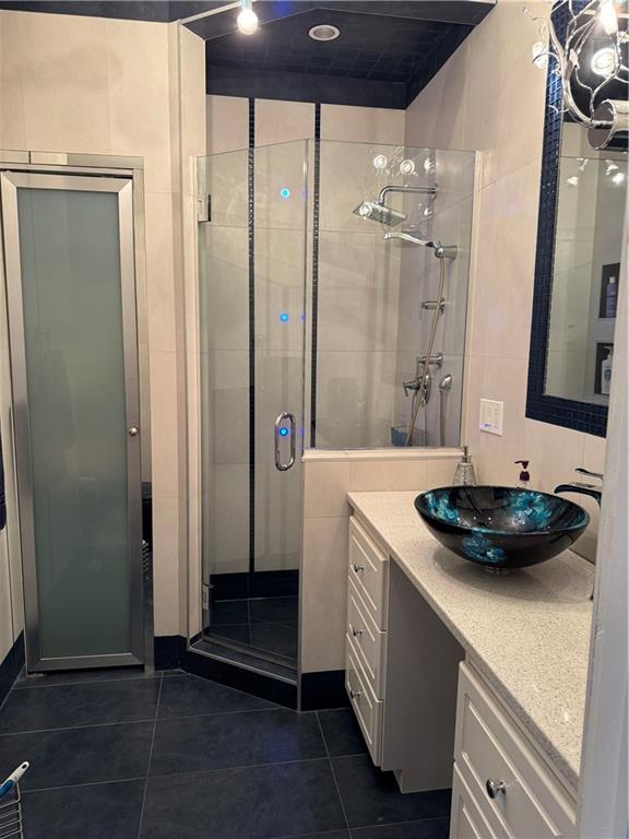 386 Page Avenue Image 5