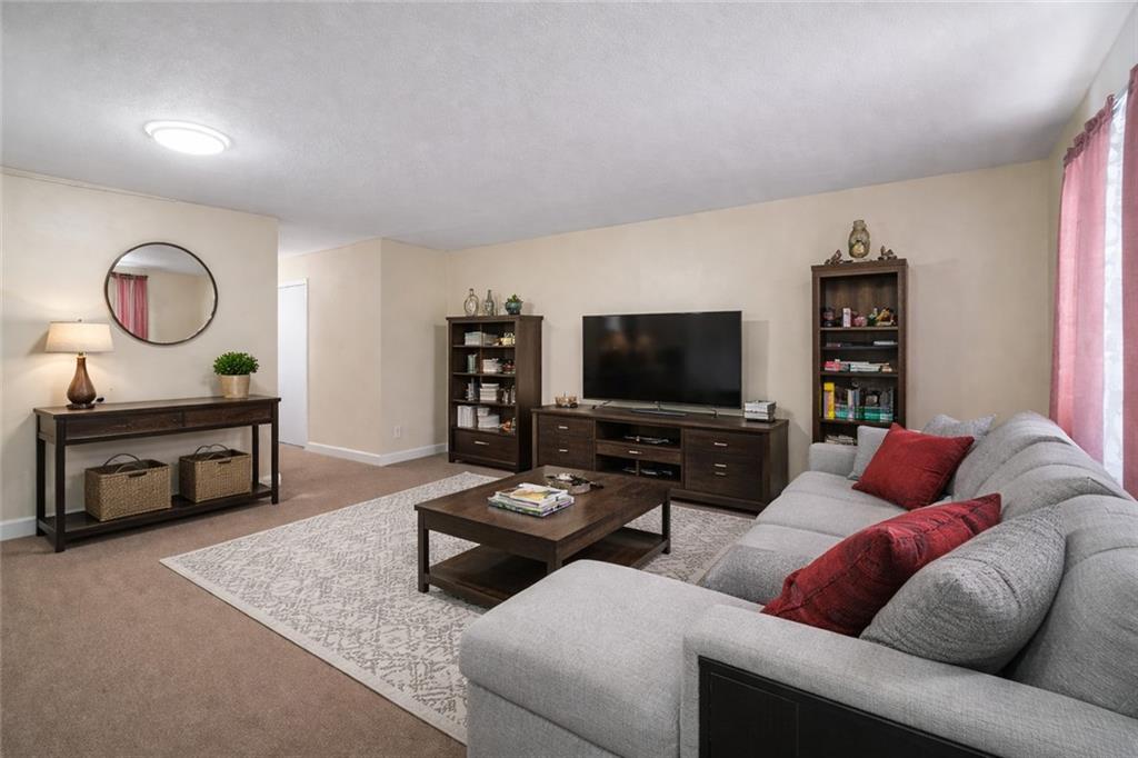 576 Barbey Street, Brooklyn, New York, 11207 image 6