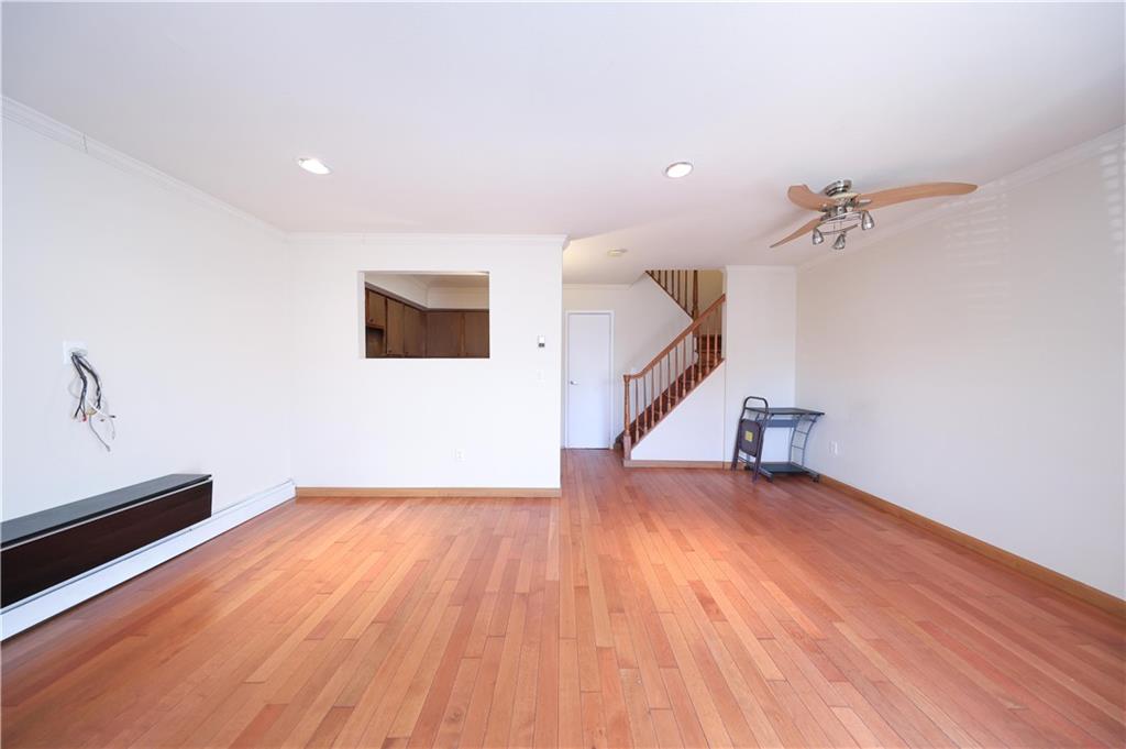 189 Quintard Street Image 4