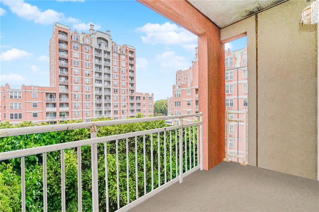 60 Oceana Drive 4I Image 4