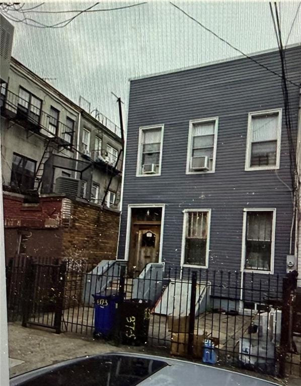 373 Bleeker Street Image 2