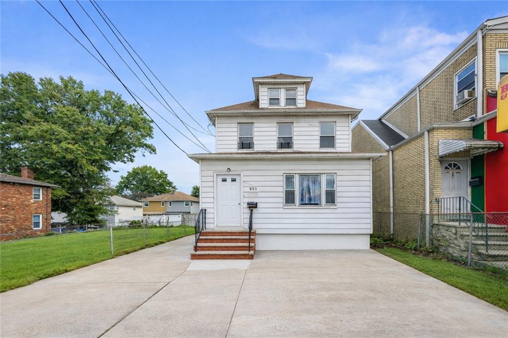 883 Manor Road Image 1