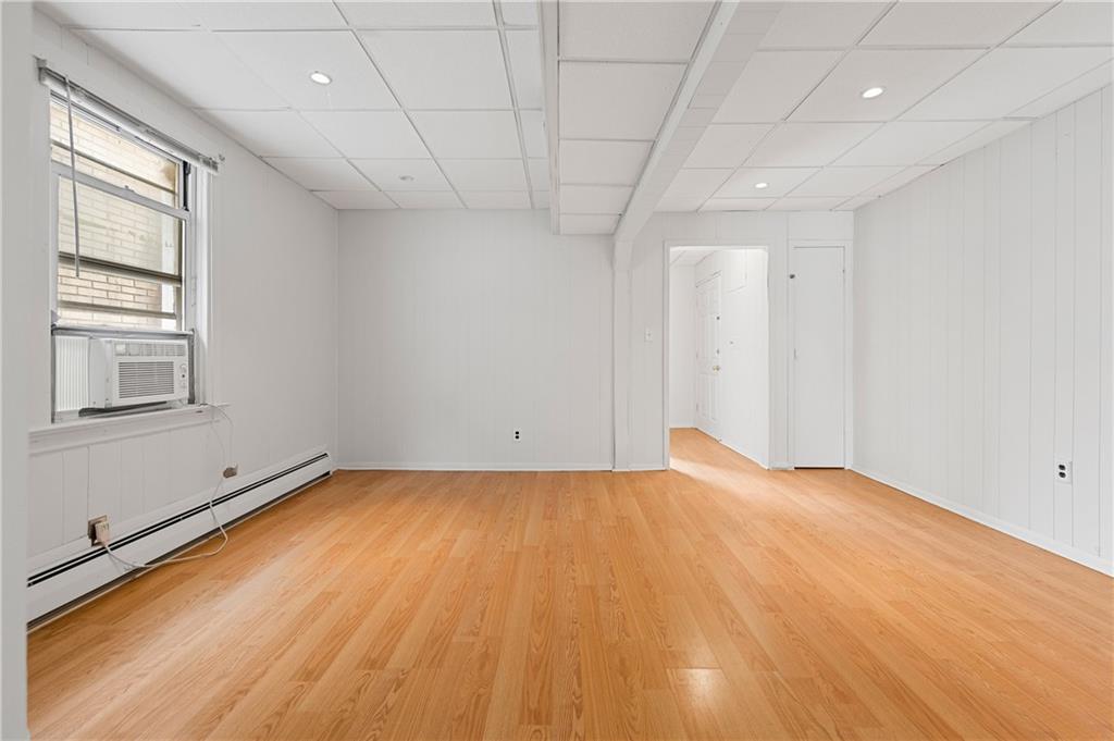 883 Manor Road Image 5