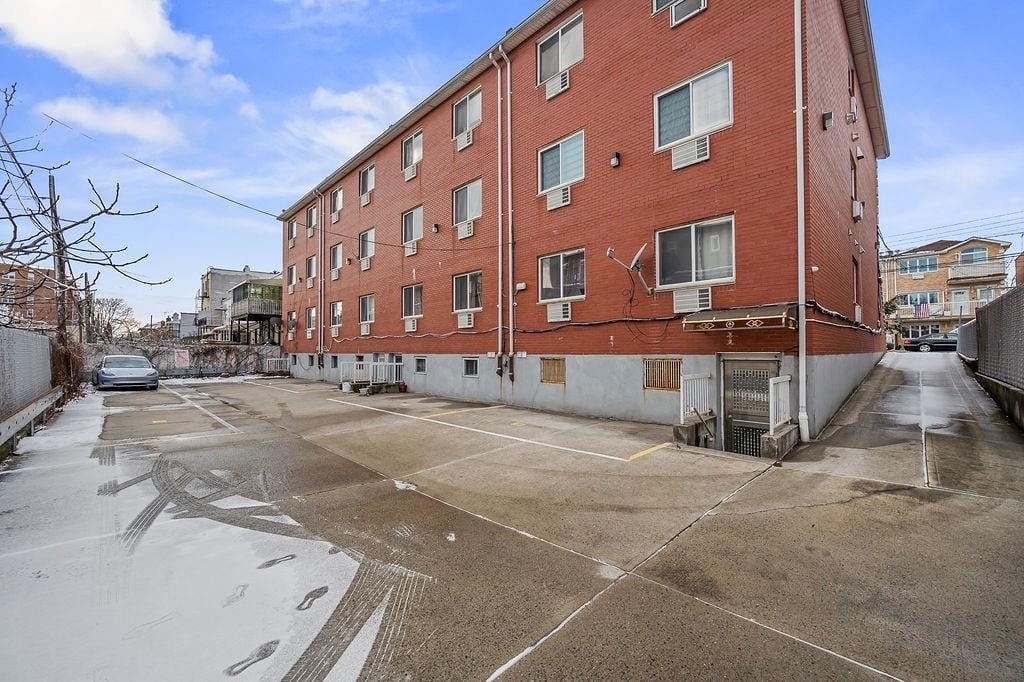 39 Bay 38th Street 3D, Brooklyn, New York, 11214 image 18