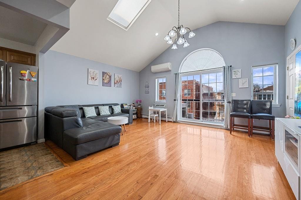 39 Bay 38th Street 3D Image 4