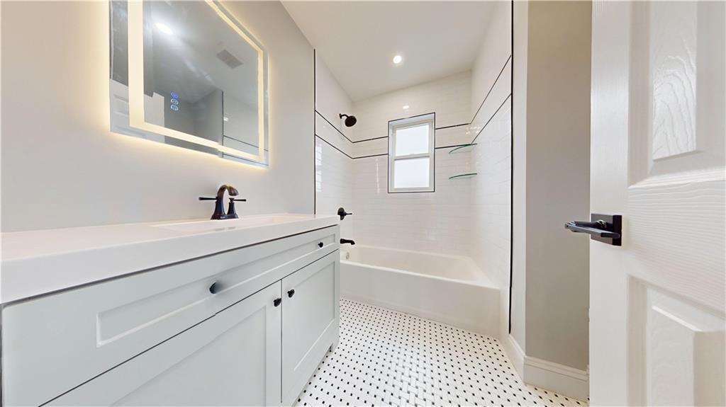 136-11 Brookville Boulevard, Rosedale, New York, 11422 image 21