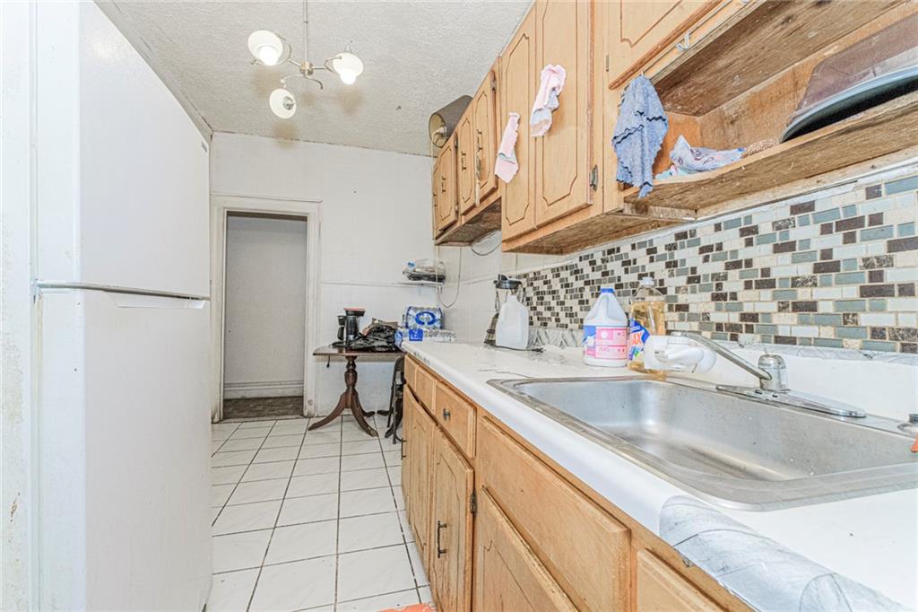 1558 Brooklyn Avenue Image 4