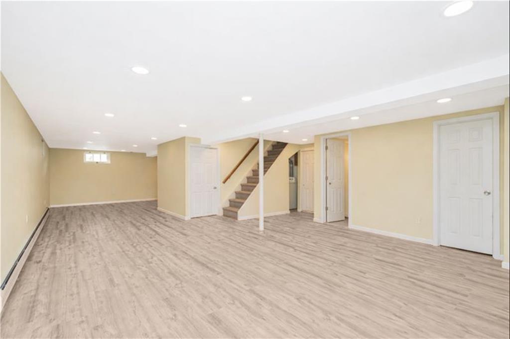 414 Lyndale Avenue, Staten  Island, New York, 10312 image 28