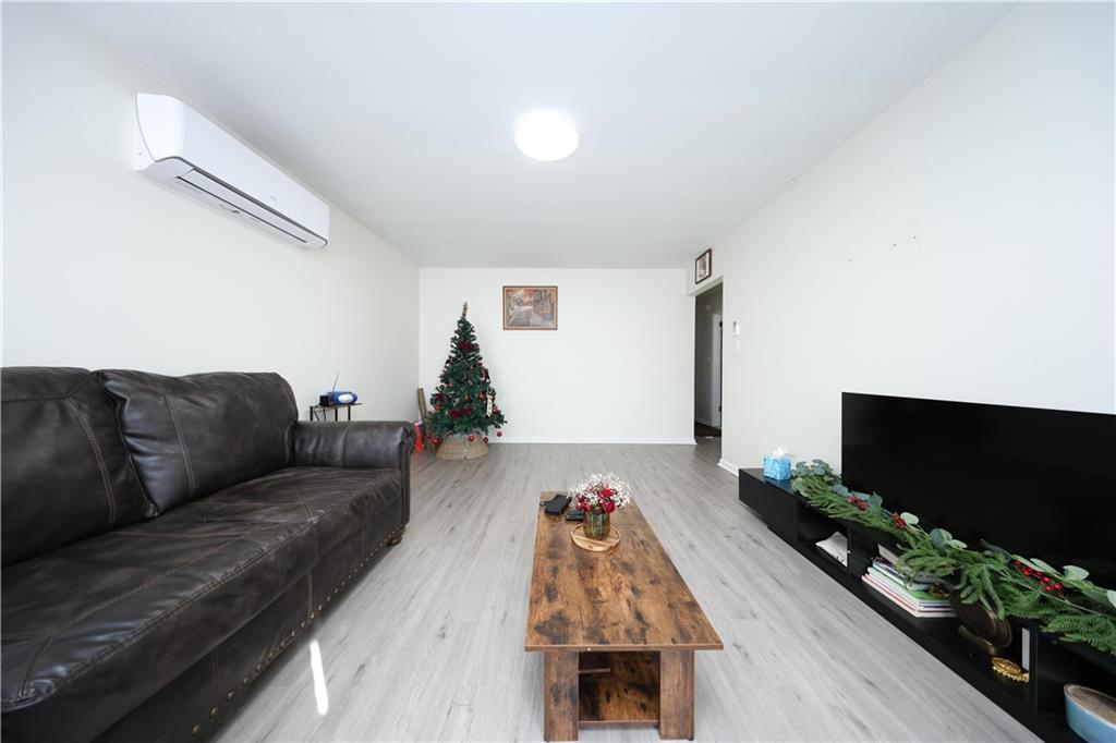 369 Burgher Avenue, Staten  Island, New York, 10305 image 17