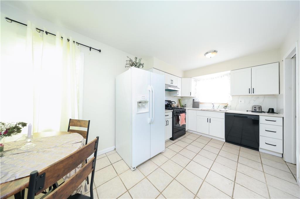 369 Burgher Avenue, Staten  Island, New York, 10305 image 10