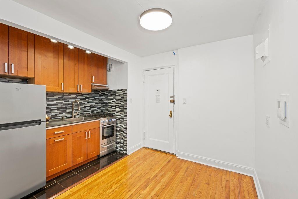 15 Oliver Street 3C, Brooklyn, New York, 11209 image 12