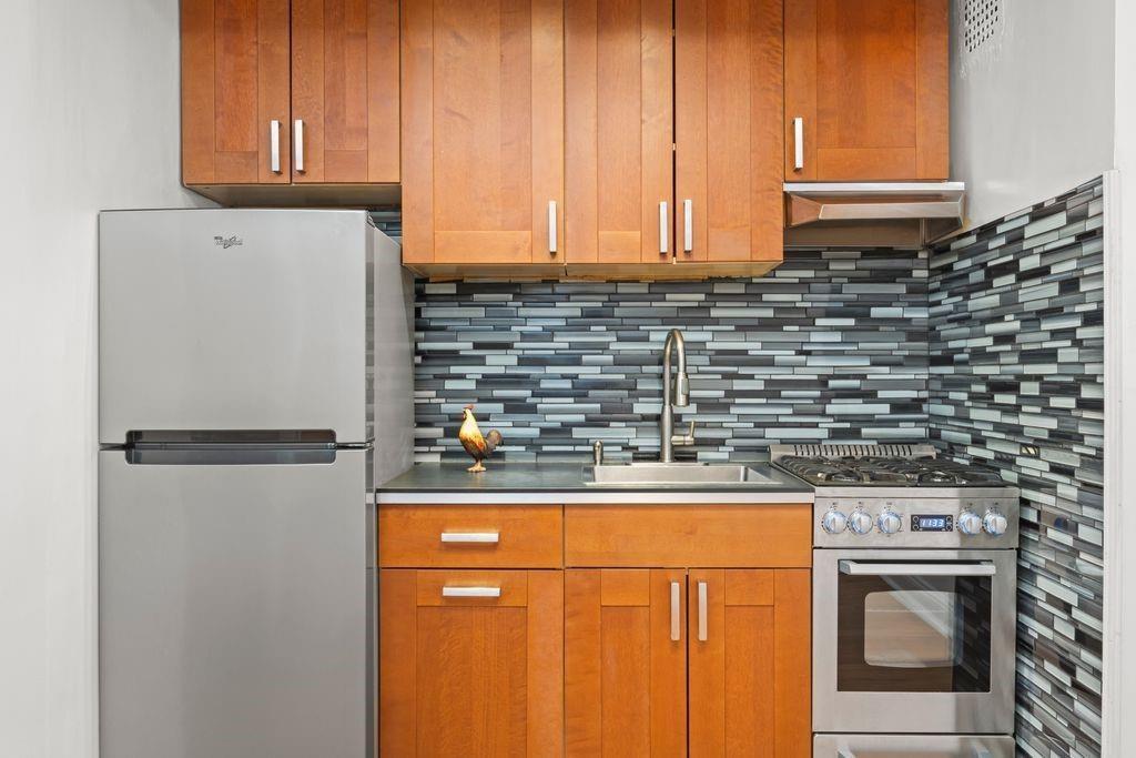 15 Oliver Street 3C, Brooklyn, New York, 11209 image 6