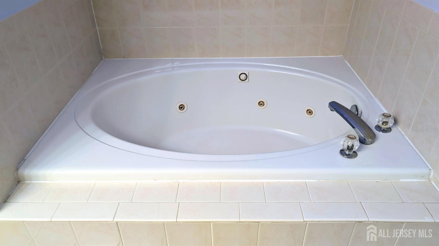 3038 King Court, Green Brook, NJ, 08812 image 32