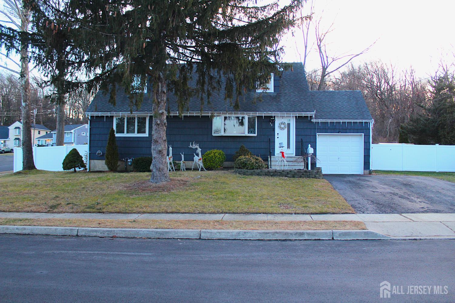 95 Athens Avenue Image 2